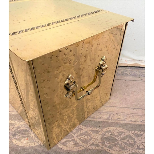 135 - A POLISHED BRASS LOG BOX / FIRE BOX, with decorative rope and dot moulded detail to the top and fron... 