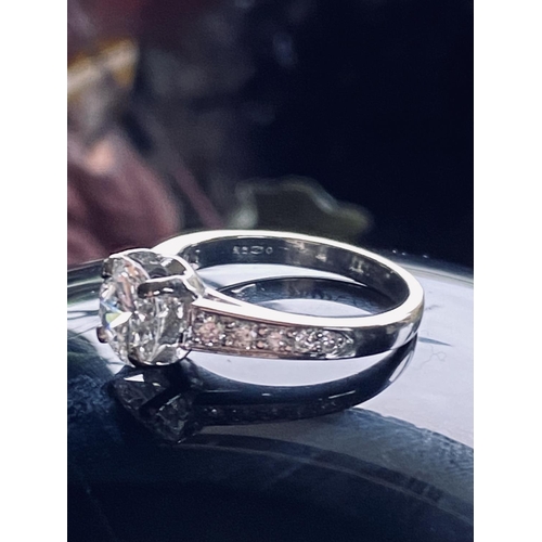 19 - A FANTASTIC 2.05CT DIAMOND ENGAGEMENT / SOLITAIRE RING, the stunning centrally placed round cut diam... 