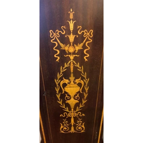 190 - A FINE EDWARDIAN BRASS MOUNTED CHIMING LONGCASE CLOCK, with neoclassical style marquetry inlaid deta... 