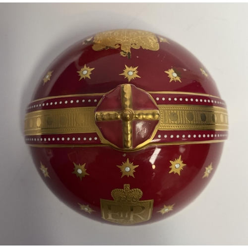 219 - A RARE MINTON BONE CHINA ORB SHAPED LIDDED BOWL, ‘To Commemorate the Crowning of Queen Elizabeth The... 