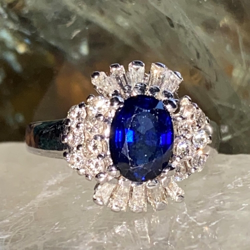 5 - A STUNNING 18CT WHITE GOLD CEYLON BLUE SAPPHIRE & DIAMOND BALLERINA RING, this piece of jewellery is... 