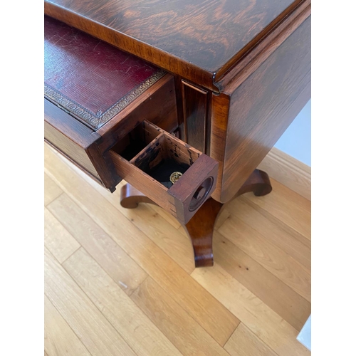 7 - A VERY FINE ROSEWOOD WILLIAM IV DROP LEAF WORK TABLE / WRITING TABLE / LAMP TABLE, the two leaves ar... 