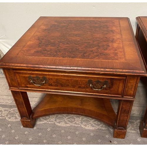 77 - A VERY FINE PAIR OF ANTIQUE STYLE WALNUT SINGLE DRAWER COFFEE TABLES / SIDE TABLES / BEDSIDE TABLES,... 