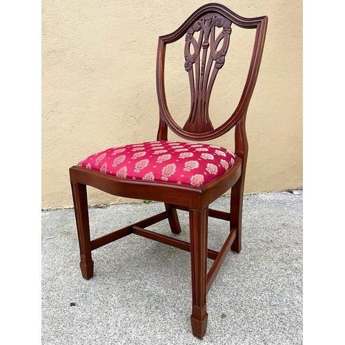 85 - A REGENCY STYLE MAHOGANY DINING SUITE; the suite is made up of a very good quality circular table, t... 