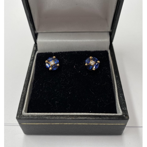 142 - AN ELEGANT PAIR OF 18CT YELLOW GOLD SAPPHIRE & DIAMOND STUD EARRINGS; each stud earring is made up o... 