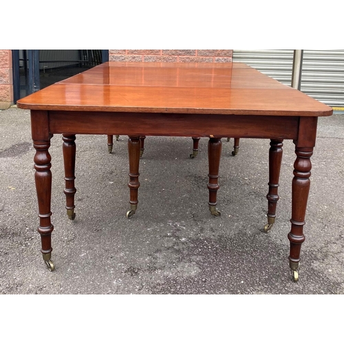 145 - A MAHOGANY ‘ECONOMY’/EXTENDING DINING TABLE, the table can be fully extended to 230cm length, but th... 