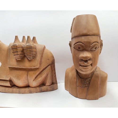 195 - AN ASSORTED COLLECTION OF CARVED WOODEN AFRICAN PIECES, to include (i) a pair of wood carved figural... 