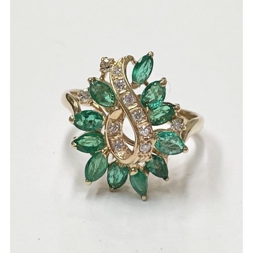 20 - A BEAUTIFUL 14CT YELLOW GOLD EMERALD & DIAMOND COCKTAIL RING, the movement in the design of this pie... 