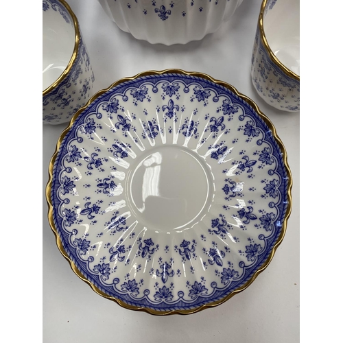 204 - A VINTAGE SPODE FINE BONE CHINA TEA SET, in the ‘Fleur de Lys Blue’ pattern, to include a teapot, si... 