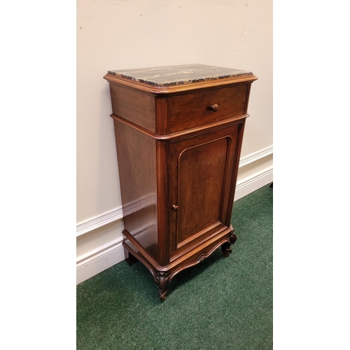 24 - A VERY FINE PAIR OF FRENCH ROSEWOOD LOCKERS / SIDE CABINETS, circa 1900, the top with wonderful inse... 