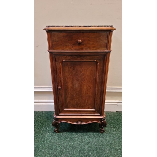 24 - A VERY FINE PAIR OF FRENCH ROSEWOOD LOCKERS / SIDE CABINETS, circa 1900, the top with wonderful inse... 