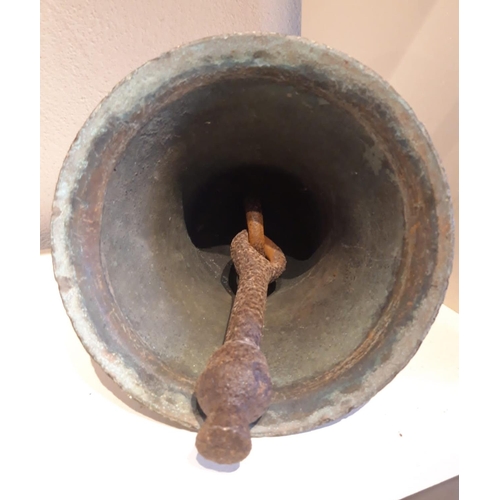 255 - A LARGE 19TH CENTURY BRONZE ESTATE BELL, Dimensions: 23cm high x 21cm diameter approx.