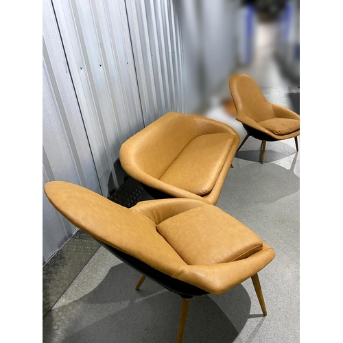 61 - A BEAUTIFUL MID-CENTURY MODERN LURASHELL ‘GEMINI’ SUITE; includes the iconic 1960s designed couch & ... 