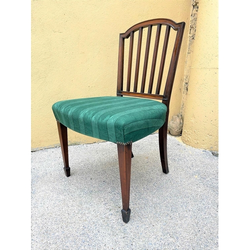 9 - A SET OF EIGHT IRISH MAHOGANY ANTIQUE DINING CHAIRS, possibly Cork, each chair with curved crest rai... 