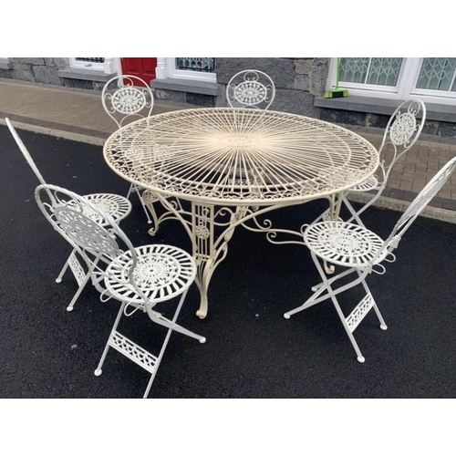 115 - A FINE FRENCH STYLE CIRCULAR GARDEN/PATIO TABLE AND CHAIRS SET, cast iron, with ornate design to gla... 