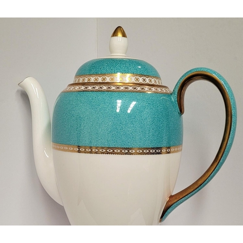 8 - A BEAUTIFUL VINTAGE WEDGEWOOD ULANDER POWDER TURQUISE COFFEE POT, 5 cup pot, in white & turquoise wi... 