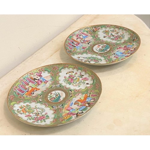 90 - A PAIR OF CANTONESE PORCELAIN FAMILLE ROSE PLATES, China, c.1920, plates are finely decorated with r... 