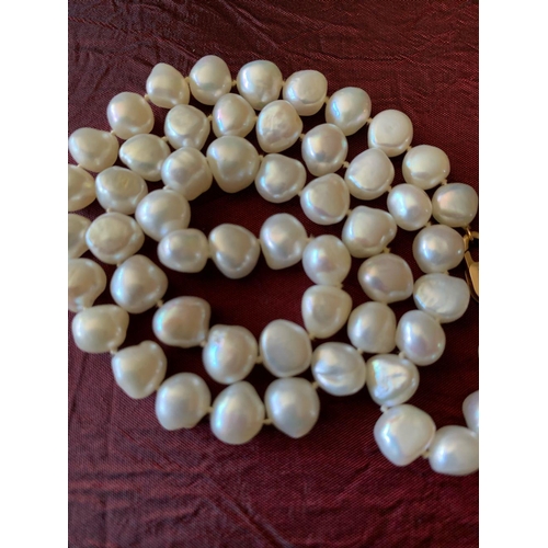 120 - A SINGLE STRAND FRESH WATER PEARL NECKLACE, 18 inch necklace with very evenly matched pearls, 53 of ... 