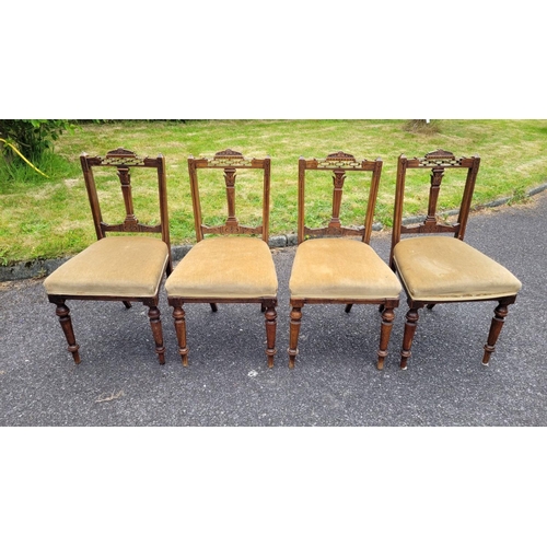 153 - A SET OF FIVE DINING ROOM CHAIRS, each with carved backs – some open work detail to the crest rails,... 