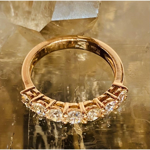 66 - A LOVELY 18CT ROSE GOLD SEVEN STONE DIAMOND RING, the diamond weight is 1.02cts, colour G, clarity V... 