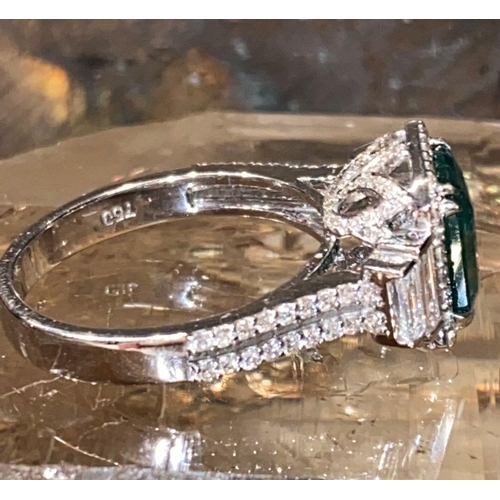 67 - AN EXCEPTIONAL 18CT WHITE GOLD NATURAL COLUMBIAN EMERALD AND DIAMOND CLUSTER RING, natural Colombian... 