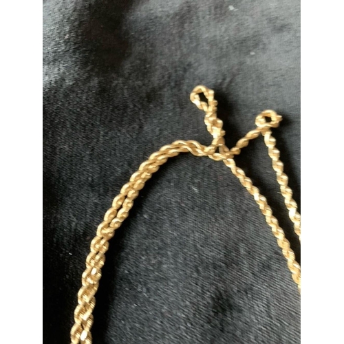 71 - A 14CT YELLOW GOLD ANTIQUE LOCKET & CHAIN, with 24 inch rope chain, the total weight of the chain an... 