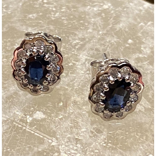 84 - A STUNNING PAIR OF 18CT WHITE GOLD CEYLON SAPPHIRE AND DIAMOND CLUSTER EARRINGS, stud earrings