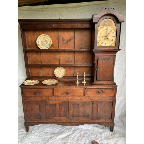 1 - A RARE & GOOD QUALITY 18TH CENTURY IRISH / WELSH ELM & OAK DRESSER ‘HUTCH’ with integrated clock to ... 