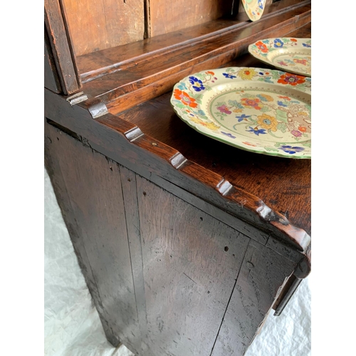 1 - A RARE & GOOD QUALITY 18TH CENTURY IRISH / WELSH ELM & OAK DRESSER ‘HUTCH’ with integrated clock to ... 