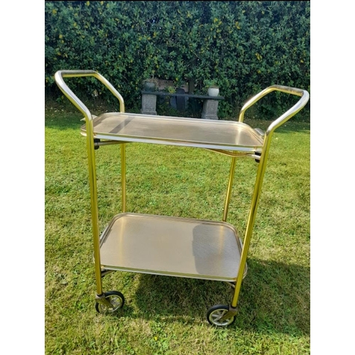 106 - A VINTAGE RETRO WOODMET HOSTING TROLLEY, made in England – stamp beneath. This great vintage piece i... 