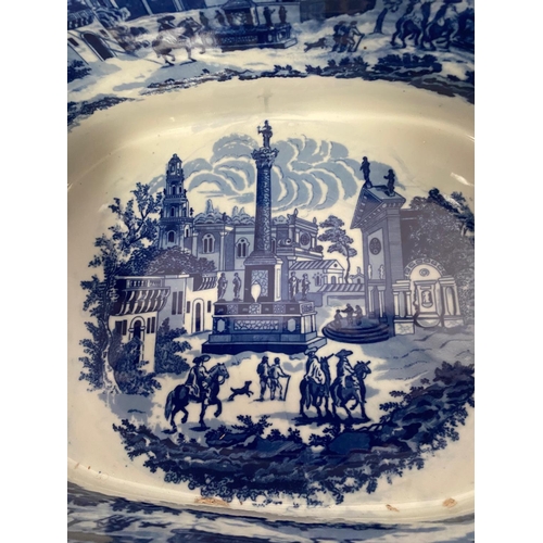 140 - A BLUE & WHITE ‘FOOT-BATH’ POT / JARDINERE POT, decorated to the interior & exterior with scenes sho... 