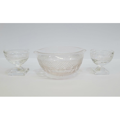 169 - A MIXED ANTIQUE GLASS LOT; includes; (i) A 19TH CENTURY IRISH CUT GLASS ‘FINGER BOWL’, with double s... 