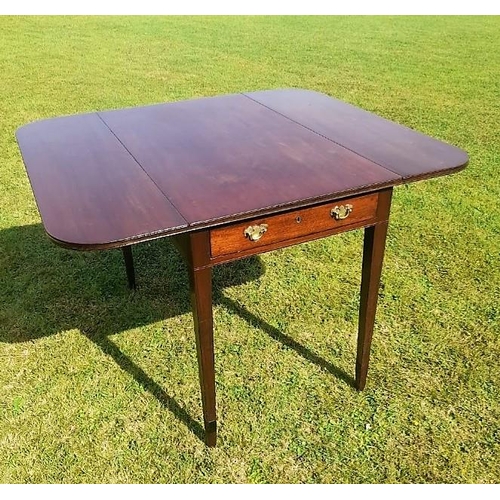 176 - A GOOD QUALITY MAHOGANY DROP LEAF PEMBROKE TABLE, with a single drawer to one end having brass swing... 