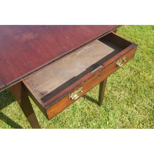 176 - A GOOD QUALITY MAHOGANY DROP LEAF PEMBROKE TABLE, with a single drawer to one end having brass swing... 