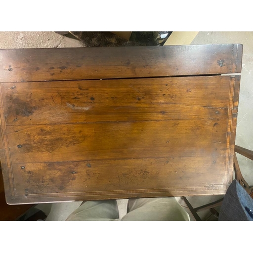 239 - AN 18TH CENTURY MAHOGANY CROSS-BANDED THREE DRAWER DESK / SIDE TABLE, the panelled top sits over thr... 