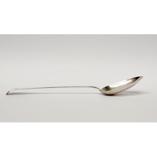 95 - A SOLID SILVER EARLY 20TH CENTURY SERVING SPOON, London hallmarks, date letter of ‘q’ for 1911. Make... 