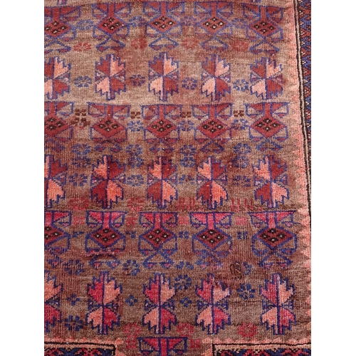 100 - AN EXCELLENT PERSIAN PRAYER RUG, material: hand spun wool with natural organic dyes; design: this ru... 