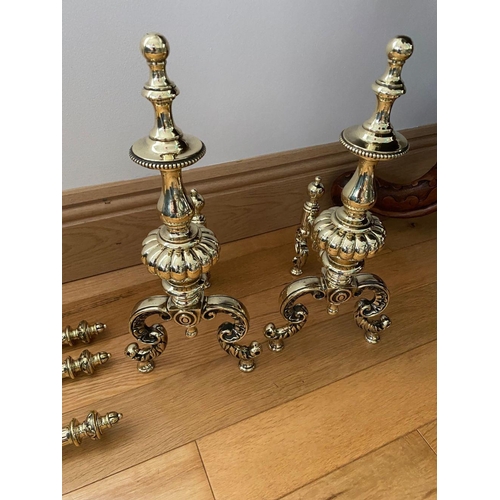 139 - A GOOD SET OF VICTORIAN BRASS FIRE IRONS AND MATCHING FIRE DOGS, polished brass with decorative hand... 