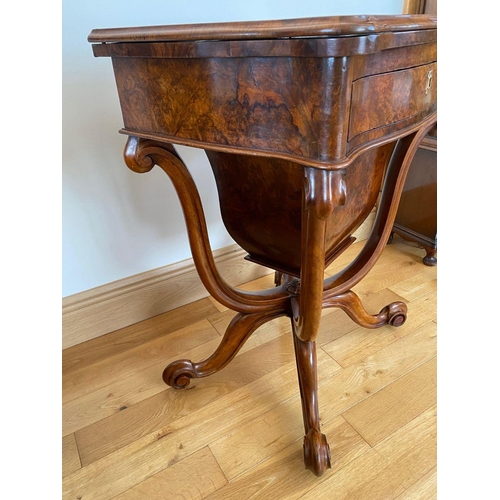 30 - AN EXCELLENT VICTORIAN BURR WALNUT GAMES TABLE, shaped top with draught board and backgammon to inte... 