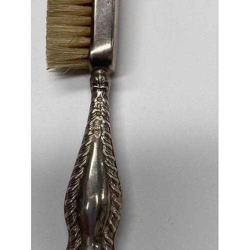 81 - A SILVER LOT TO INCLUDE (i) A silver teaspoon, Maker Robert Wallis, London c.1845, along with a smal... 