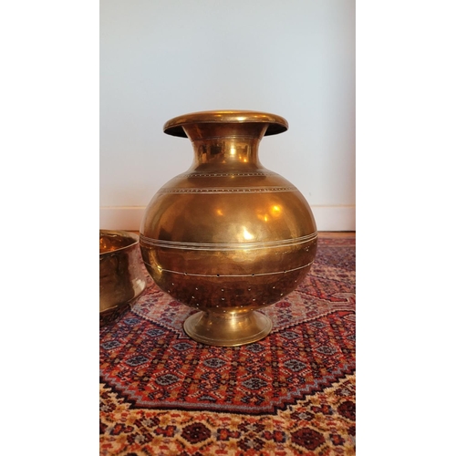 114 - A MIXED POLISHED BRASS LOT, possibly Indian, includes a bowl & pot, the pot with pierced body - poss... 