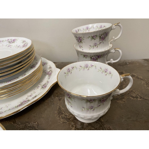 178 - A VINTAGE STAFFORDSHIRE FINE BONE CHINA TEA SET, hand decorated in the Elizabethan pattern, to inclu... 