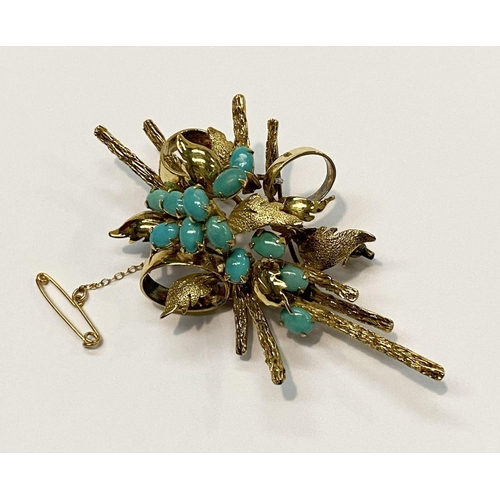 310 - A BEAUTIFUL 14CT YELLOW GOLD TURQUISE BROOCH, stylised floral bouquet set with turquoise stones, mar... 