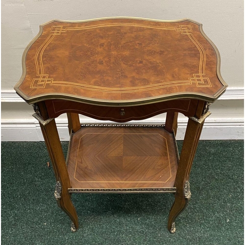 43 - A GOOD REGENCY STYLE ROSEWOOD SIDE TABLE, with wonderful inlay detail to shaped top and galleried un... 