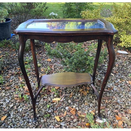 53 - A 19TH CENTURY MAHOGANY SIDE TABLE/DISPLAY CABINET, glass top opening to blue baize interior, standi... 