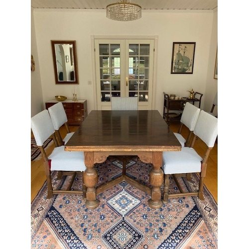 7 - A WONDERFUL SOLID OAK DINING TABLE ALONG WITH CHAIRS, table with turned legs, carving to frieze, tur... 