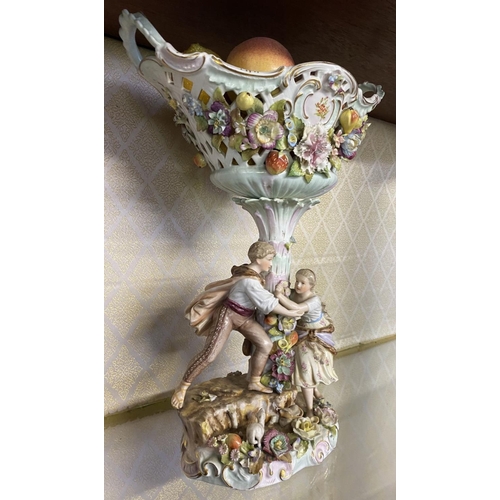 79 - AN ANTIQUE GERMAN PORCELAIN CENTREPIECE, ‘basket’ form compote top with pierced detail, flowers in r... 