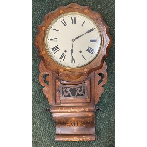 88 - A VINTAGE ORNATE AMERICAN WALL CLOCK, with white dial and roman numerals to clock face, shaped frame... 