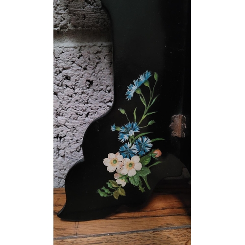 39 - A FRENCH EBONISED COLLAPSIBLE LAQUERED WALL SHELF, decorated all over with hand painted floral bouqu... 