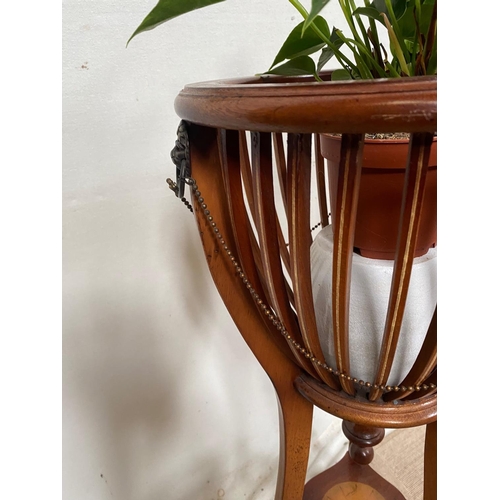 7 - A VERY GOOD QUALITY MAHOGANY BASKET STYLE INLAID POT STAND / JARDINERE STAND, mounted with lion head... 